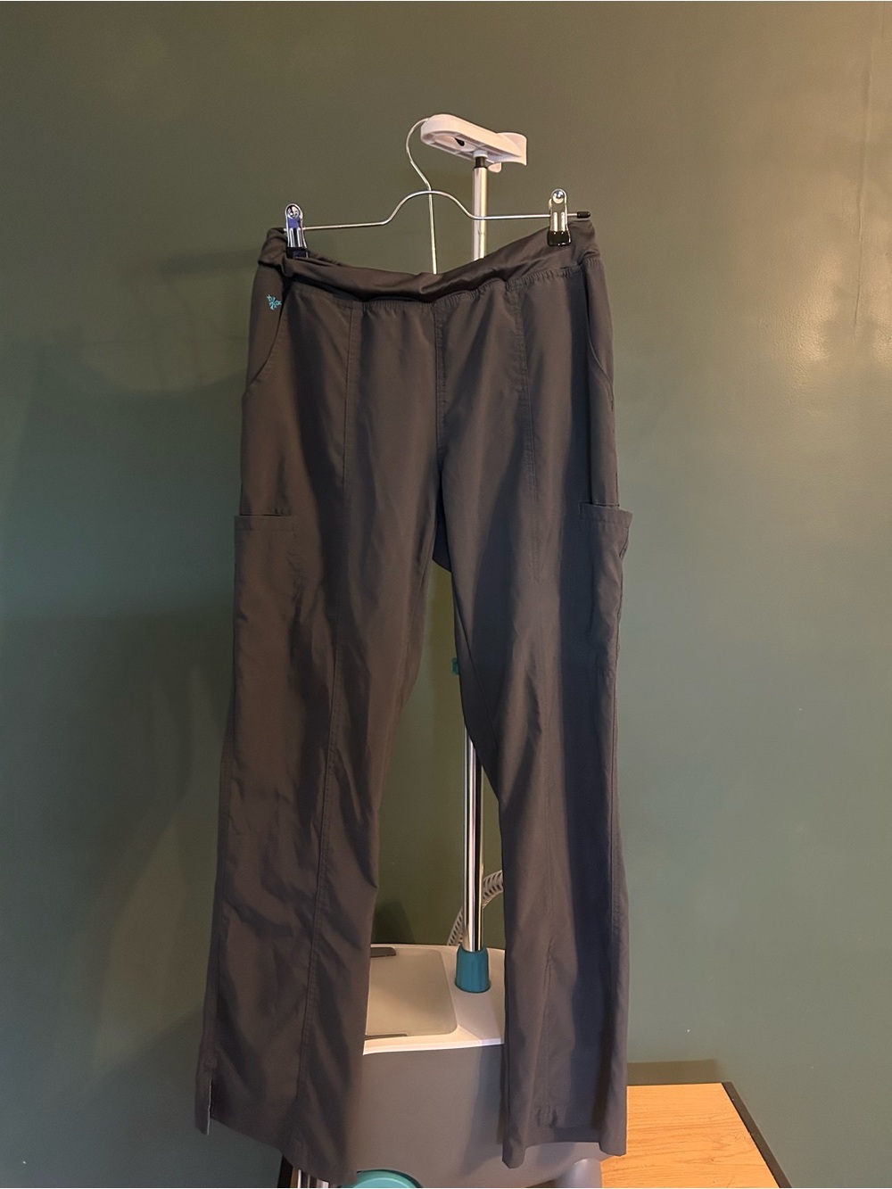 Med Couture Gray Cargo Scrub Pants with Side Pockets